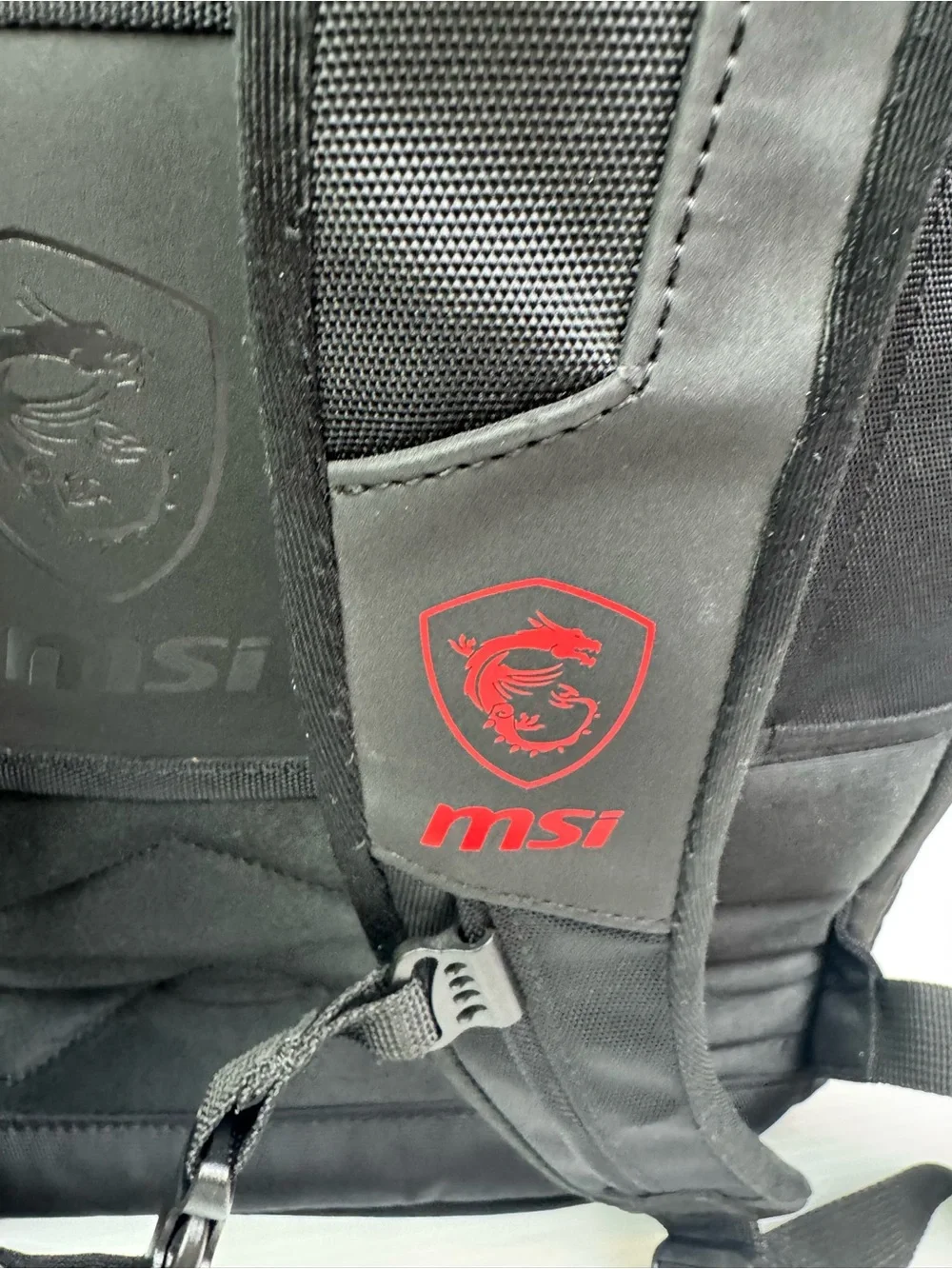 MSI Urban Raider Backpack True Gaming 17